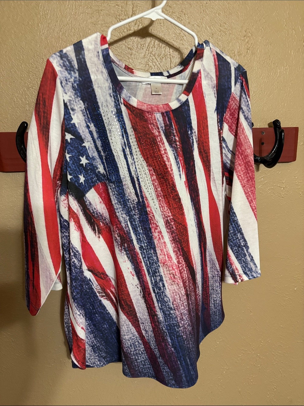 Women's Red, White & Blue Flag-Print Long Sleeve Top